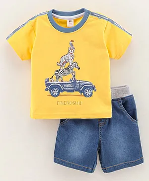 ToffyHouse Half Sleeves T-Shirt & Shorts Set Animals & Car Print - Yellow