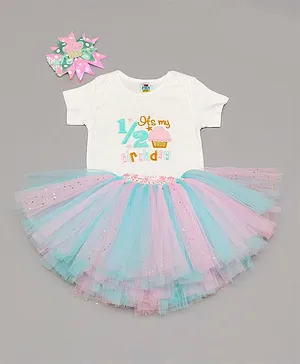 TINY MINY MEE Half Sleeves Half Birthday Cupcake Patch Bodysuit With Flared Skirt And Hair Band Set - Pink