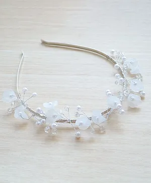 Pretty Ponytails Beads And Flower Embellished Hair Band - Silver White