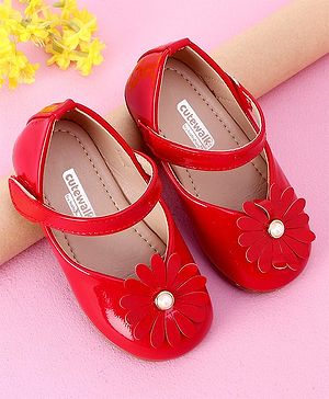 Cute Walk by Babyhug Sandals Floral & Beads Applique - Red
