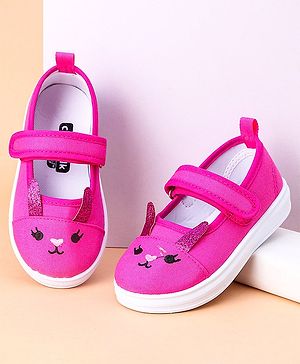 Cute Walk by Babyhug Velcro Closure Casual Shoes - Fuchsia