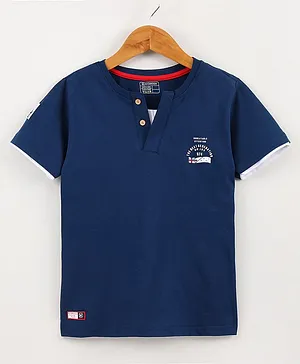 Niomoda Half Sleeves T-Shirt With Front Closure - Blue