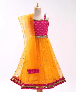 Saka Designs Embellished Lehenga With Sleeveless Choli & Net Dupatta - Yellow Pink