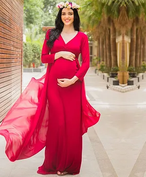 MOMZJOY Full Sleeves Trail Detail Solid Maternity Gown - Red