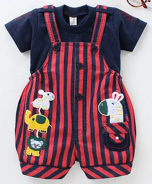 Dapper Dudes Half Sleeves T Shirt With Striped Print And Animal Patch Dungaree - Red