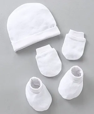 Babyhug 100% Cotton Cap Mittens & Booties White - Cap Diameter - 16 cm