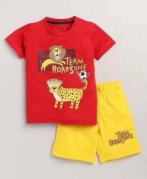 Little Marine Half Sleeves Team Roarsome Print T Shirt And Shorts - Red