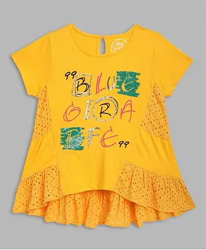 Blue Giraffe Half Sleeves Printed And Schiffli Detailing Dress - Yellow