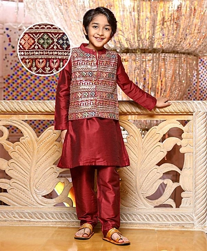 Earthy Touch Polyester Woven Full Sleeves Kurta & Pajama Set With Waist Coat Ethnic Print - Red