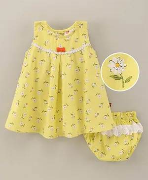 Dew Drops Sleeveless Frock & Bloomer With Lace & Bow Applique Floral Print - Yellow