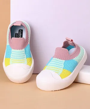 Cute Walk by Babyhug Casual Shoes - Pink Green