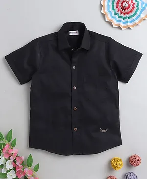 BAATCHEET Half Sleeves Solid Shirt - Black