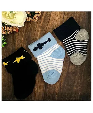 NEXT2SKIN Set Of 3 Stars And Striped Detail Ankle Length Socks - Black Sky Blue Grey