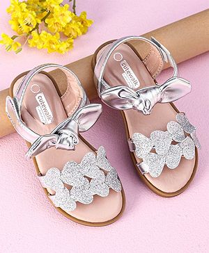 Cute Walk by Babyhug Sandals Glittered Heart Applique - Silver