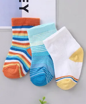 Cute Walk by Babyhug Ankle Length Antibacterial Socks Pack Of 3 - Multicolur