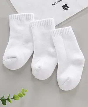 Cute Walk by Babyhug Ankle Length Antibacterial Non Terry Socks Pack Of 3 - White