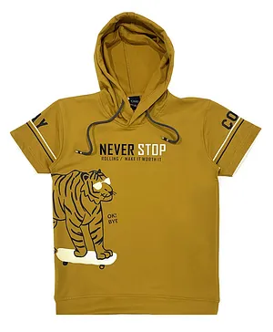 CAVIO Half Sleeves Tiger Printed Hooded T Shirt - Golden