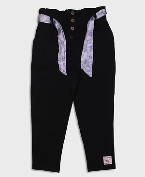 ZiamaSolid Capri With Floral Print Fabric Belt - Black
