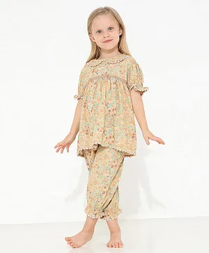 Cherry Crumble By Nitt Hyman Half Sleeves All Over Floral Printed Toonic Tickle  Night Suit - Yellow