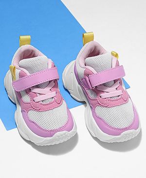 Cute Walk by Babyhug Velcro Closure Sneakers- Pink White