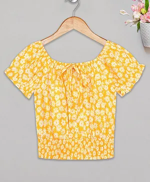 Budding Bees Short Sleeves All Over Daisy Print Front Tie Up Detailed Top - Yellow