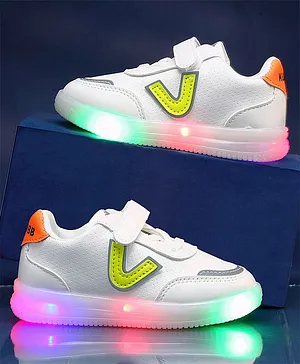 KIDLINGSS V Patch Detail Casual LED Shoes - White Green