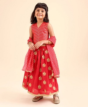 Babyhug Sleeveless Choli Lehenga And Dupatta With Floral Embroidery- Red
