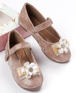 Cute Walk by Babyhug Velcro Closure Bellies Floral Applique - Light Gold