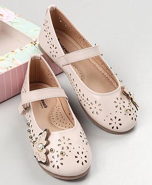 Cute Walk by Babyhug Velcro Closure Party Wear Bellies Butterfly Applique - White