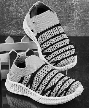 Jazzy Juniors Striped Sneakers - Grey & Black