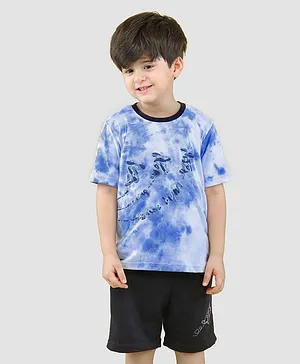 Nino Togs Half Sleeves Tie And Dye And Aeroplane Patch Detail T Shirt With Aeroplane Embroidered Detail Shorts - Sky Blue