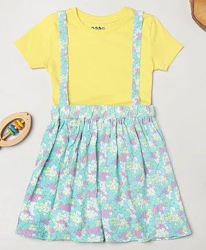 Zion Short Sleeves Solid Tee With Floral Printed Dungaree Dress - Yellow