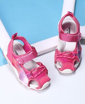 Cute Walk by Babyhug Velcro Sandals - Fuchsia