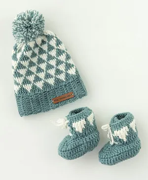 The Original Knit Unisex Handmade Bobble Cap With Booties - Grey & White
