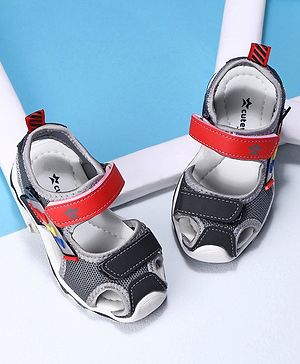 Cute Walk by Babyhug Sandals With Velcro closure - Black