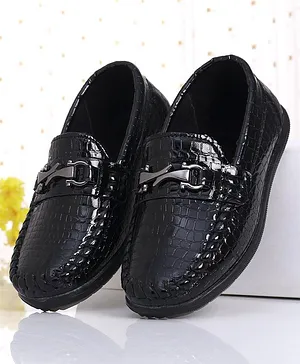 Cute Walk by Babyhug Formal Shoes - Black