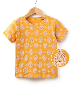 Earthy Touch Half Sleeves Knit Printed T-Shirt - Yellow