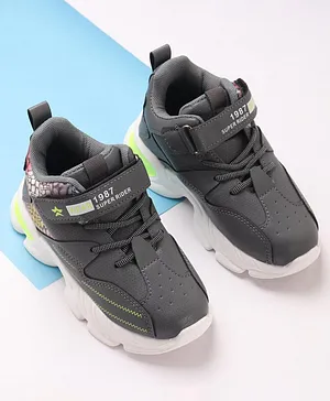 Cute Walk by Babyhug Sports Shoes With Velcro Closure & Text Print - Grey