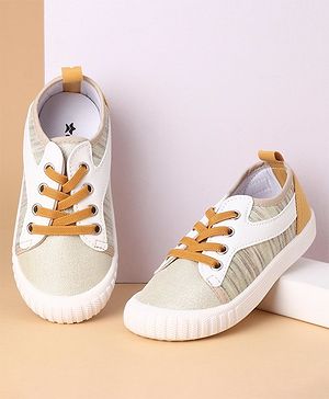 Cute Walk by Babyhug Solid Casual Shoes - Yellow