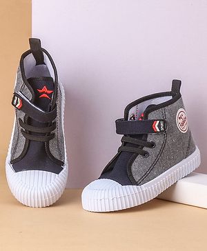 Cute Walk by Babyhug Casual Shoes With Velcro Closure Solid- Black
