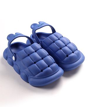 Cute Walk by Babyhug Slip On Clogs Cube Design Design - Blue