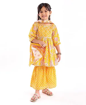 Teentaare Cotton Woven Three Fourth Sleeves Kurti & Sharara Set with Dupatta Ethnic Prints - Yellow