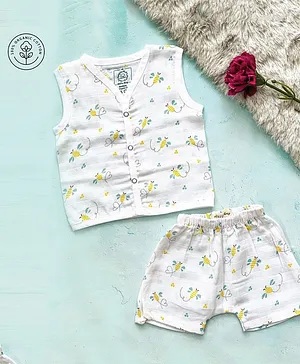 A Toddler Thing Sleeveless All Over Bee & Heart Printed Jhabla With Coordinating Shorts - White & Blue