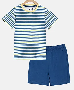 Aomi Half Sleeves Striped T Shirt And Shorts - Blue