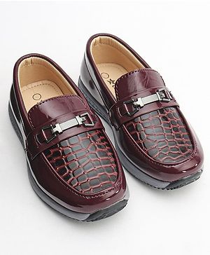 Cute Walk by Babyhug Formal Shoes - Red