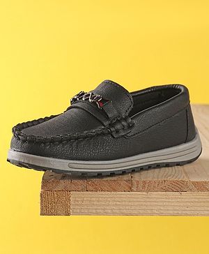 Cute Walk by Babyhug Formal Shoes - Black