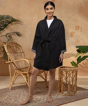 NYKD BY NYKAA & Masaba Nys100 Full Sleeves Cuff Detailing Solid Robe - Black