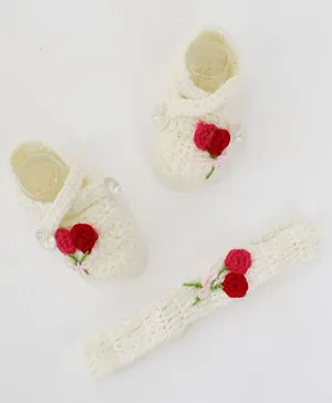Woonie Rose Design Handmade Crochet Booties With Coordinating Head Band - Cream