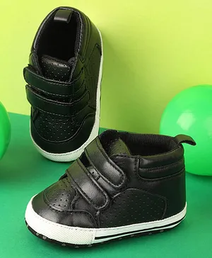 Kicks & Crawl Leather Velcro Closure Booties - Black