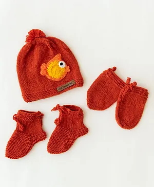 The Original Knit Bird Detailed Handmade Cap With Coordinating Mittens & Booties - Rust Brown